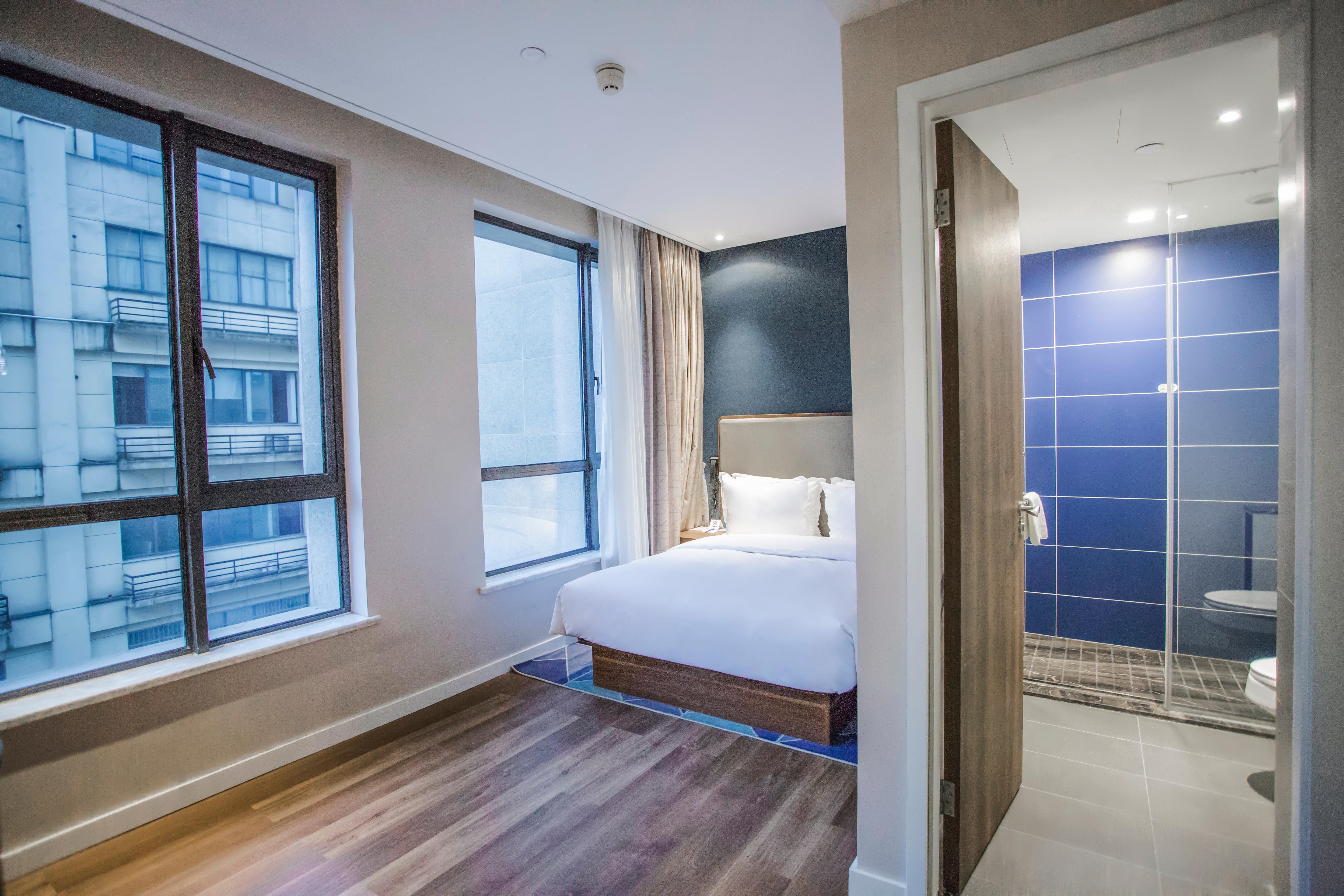 Holiday Inn Express Shanghai Pudong Chuansha, An Ihg Hotel Exteriör bild