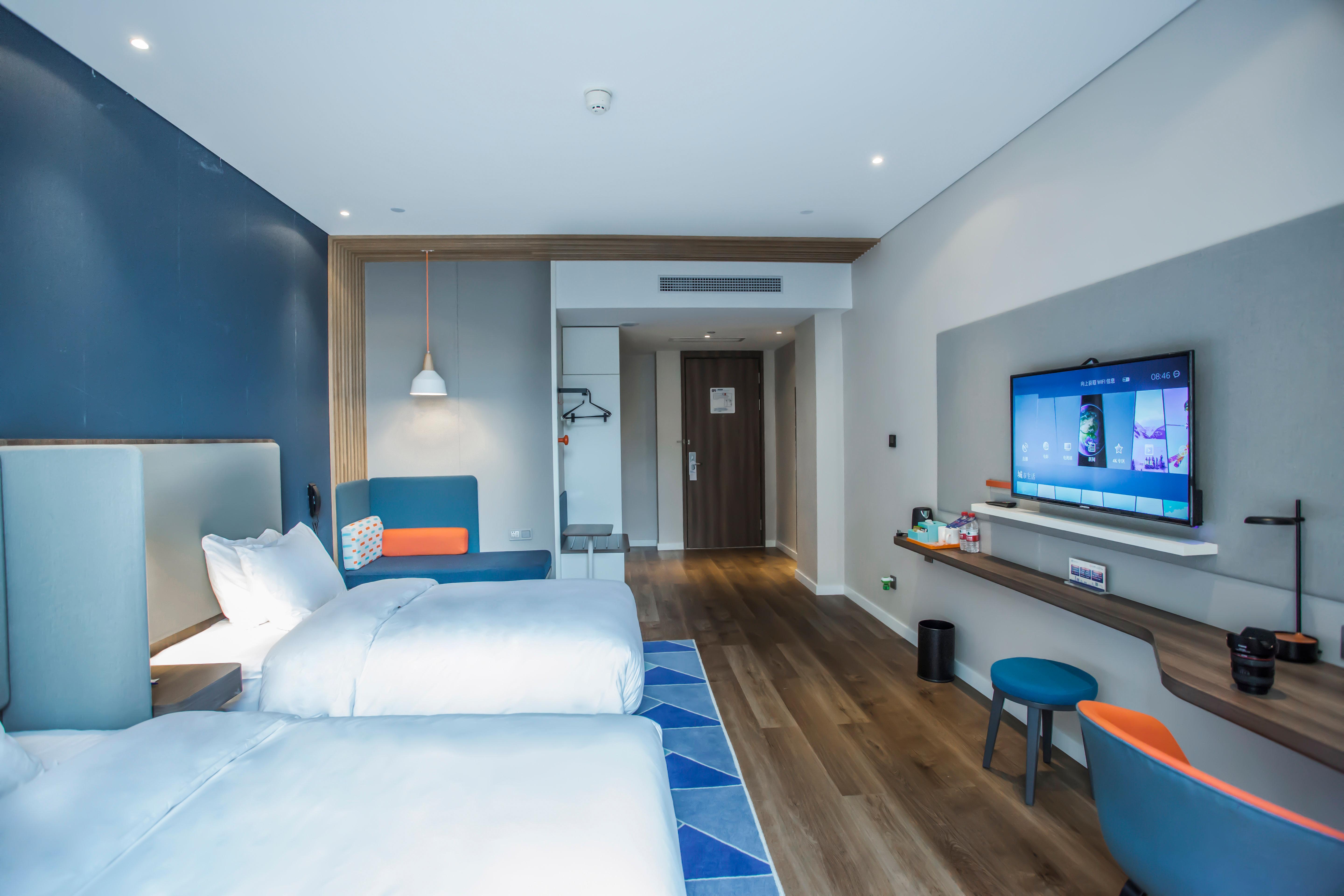 Holiday Inn Express Shanghai Pudong Chuansha, An Ihg Hotel Exteriör bild